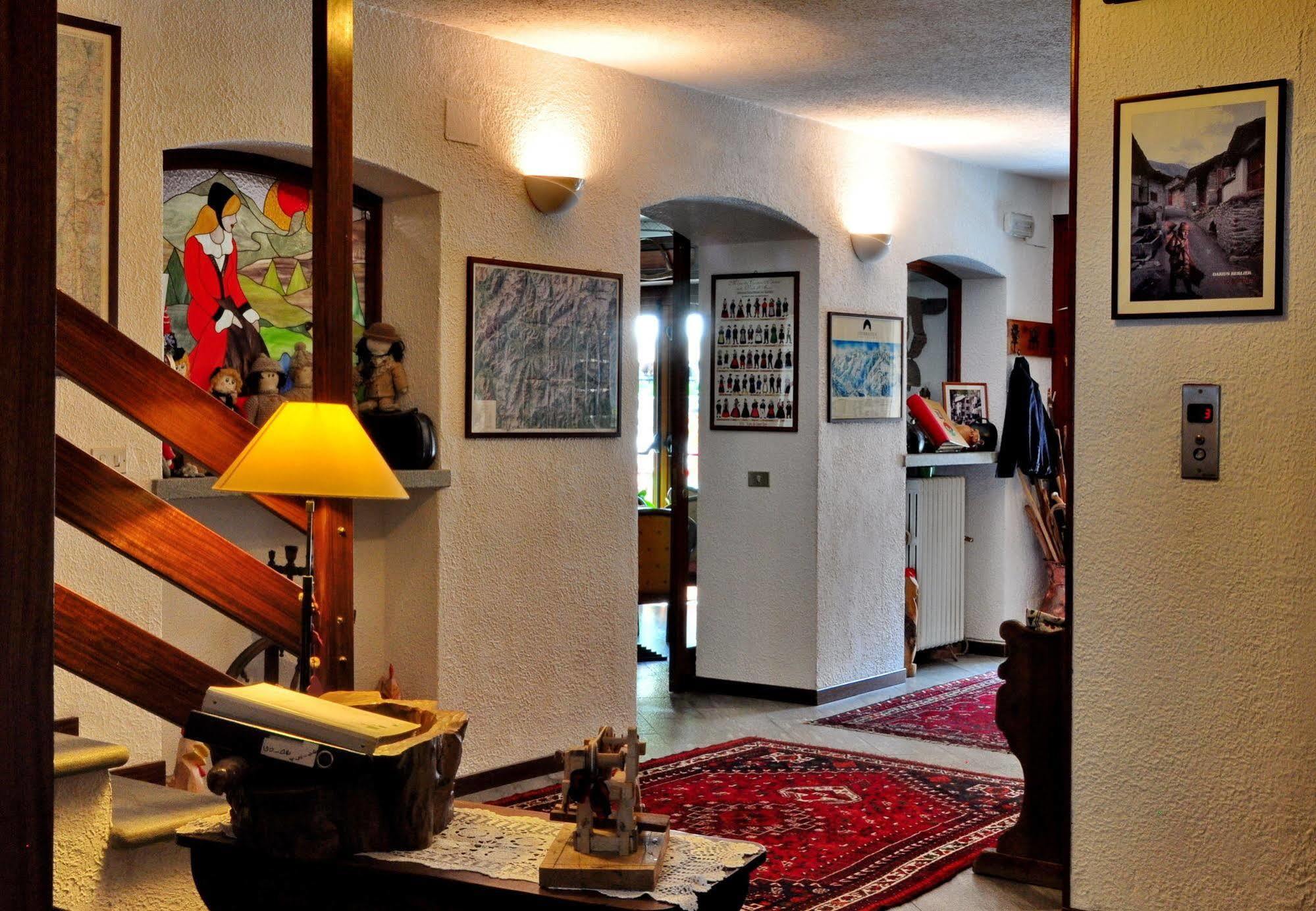 Hotel Berthod Courmayeur Exterior foto